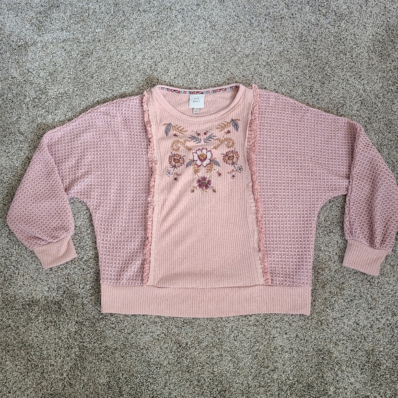 Knox Rose Sweater - Picture 1 of 3